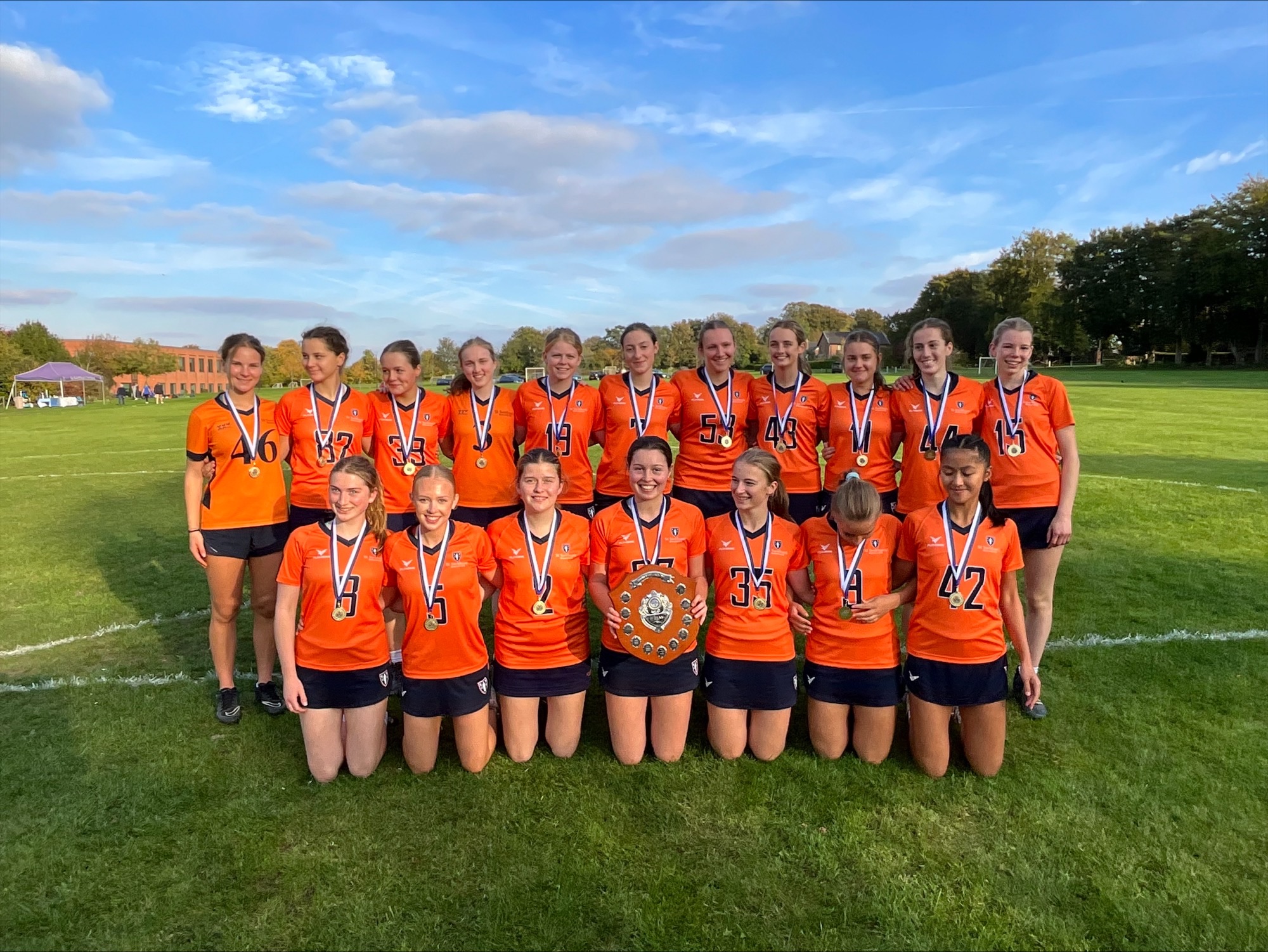 St Swithun’s celebrates netball & lacrosse success in outstanding week of sport